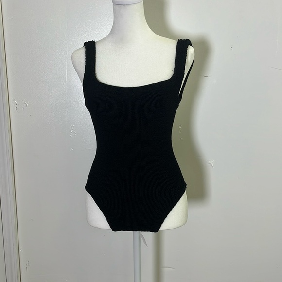 Hunza G Black One Piece Swimsuit - Picture 1 of 4